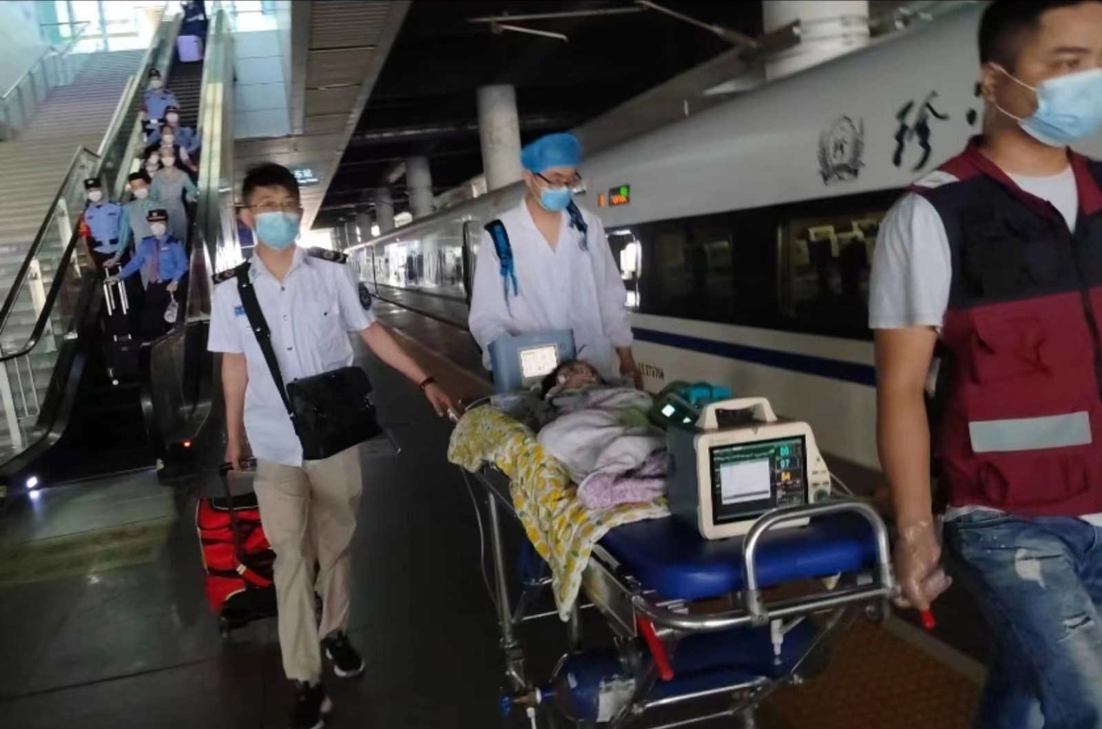 桐庐县高铁转运公司